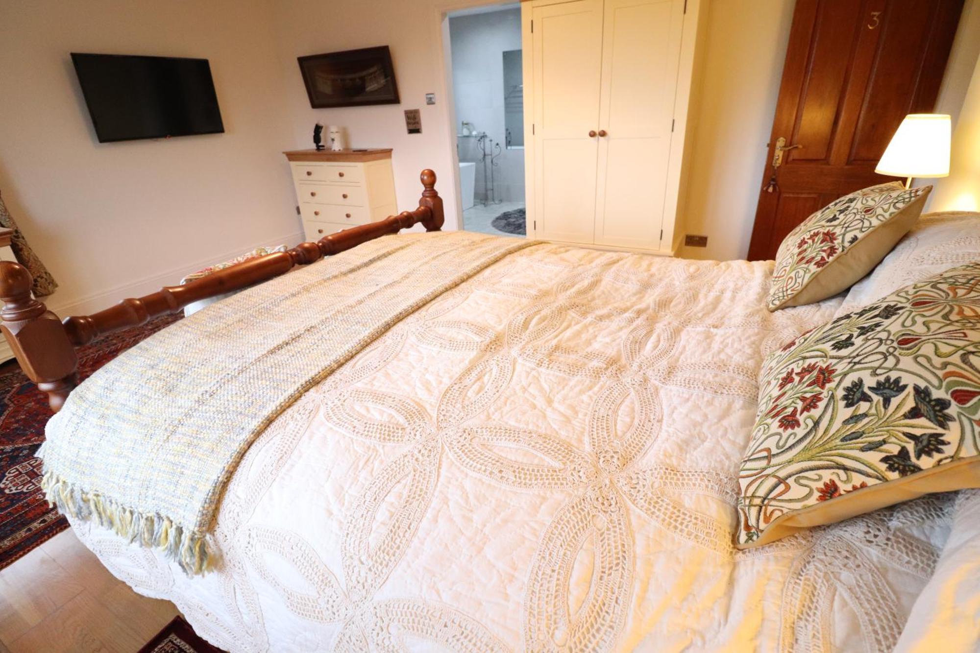 Mossvale Lodge Country House Bed And Breakfast Antrim Exterior photo